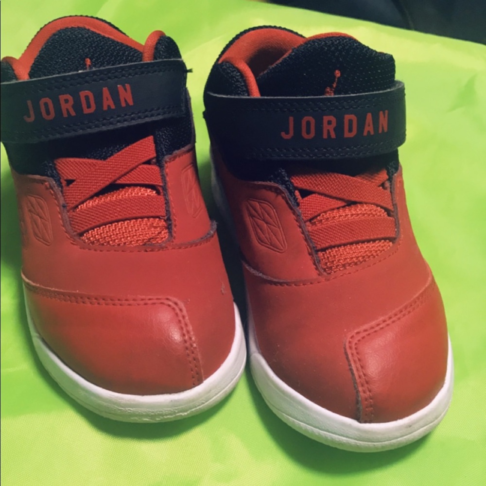 Boys Red/Black Jordan 10c